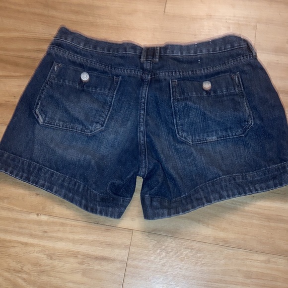Shorts - Picture 3 of 3